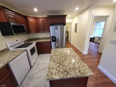 Main picture of 1103 White St