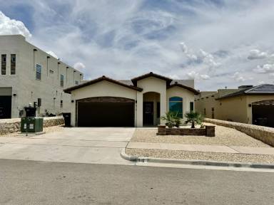 Main picture of 916 Betton Pl