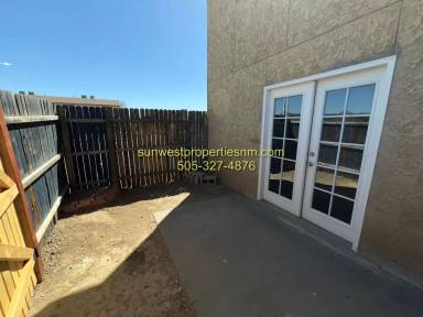 Main picture of 2800 Parque de Oeste Dr