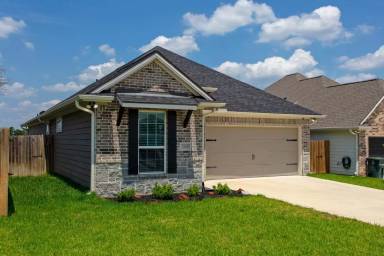 Main picture of 2131 Mountain Wind Loop