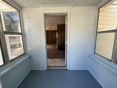 Main picture of 515 W Trail St