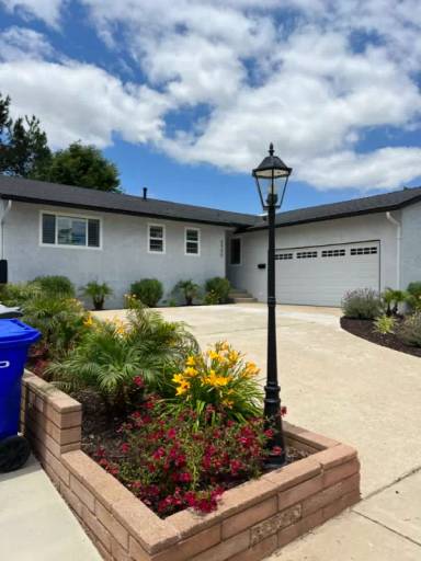 Main picture of 5900 Poppy St