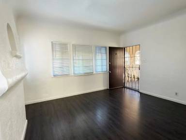 Main picture of 1045 Saint Louis Ave