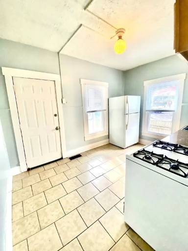 Main picture of 4331 S 3rd St