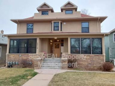 Main picture of 2018 10th Ave