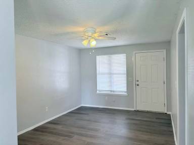 Main picture of 5512 S Kathy Dr