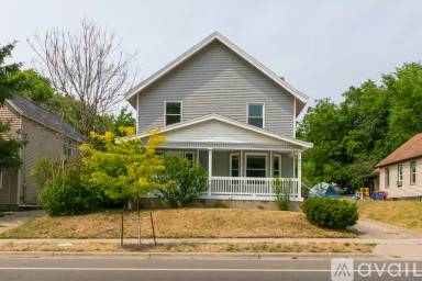 Main picture of 619 Martin Luther King Jr St SE