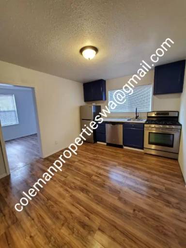 Main picture of 219 N Rock St