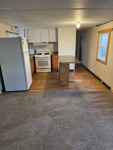 Main picture of 523 3rd Ave SE