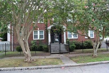 Main picture of 4301 Newport Ave