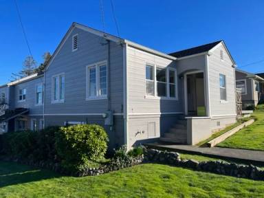 Main picture of 380 13th St