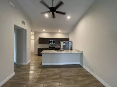 Main picture of 1444 SW 4th Ln