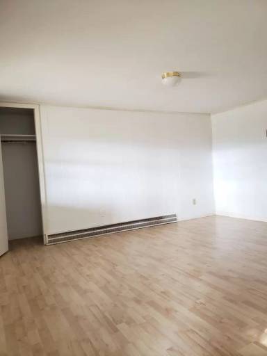 Main picture of 273 Bradley Ave