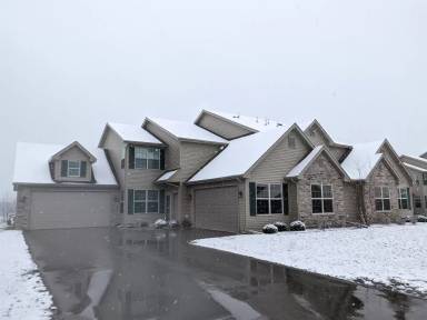 Main picture of 7270 Rolling Hills Lane
