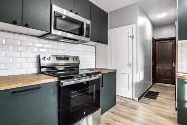 Main picture of 1046 E Bradbury Ave