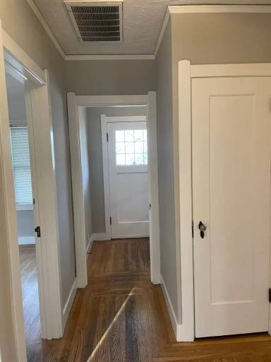Main picture of 2420 T St
