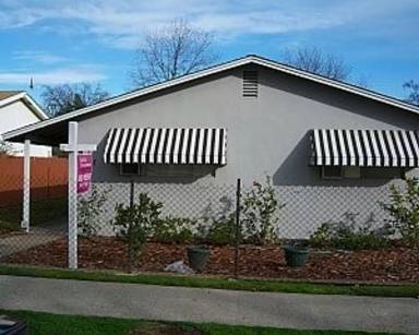 Main picture of 221 D St