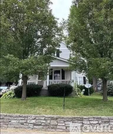 Main picture of 516 Mound Ct