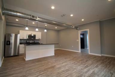 Main picture of 113 Remsen St