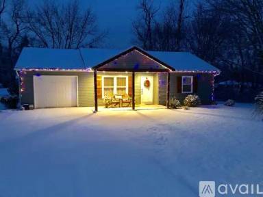 Main picture of 141 Arlyne Ave