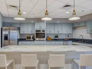 Main picture of The Flats At Shady Grove