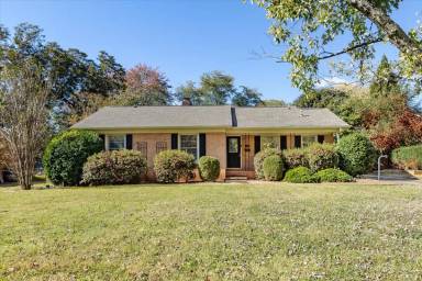 Main picture of 5400 Farmbrook Dr