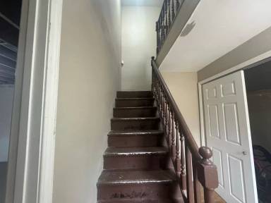 Main picture of 101 Scott Ave