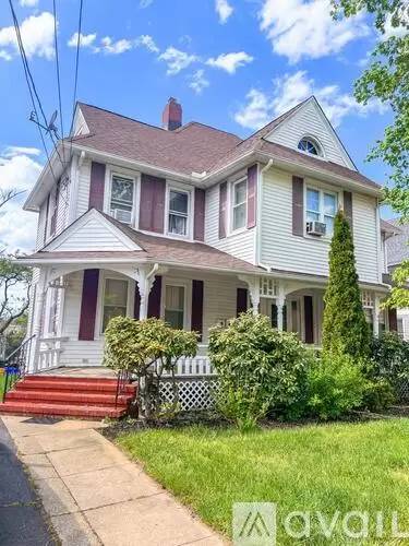 Main picture of 27 Hudson St