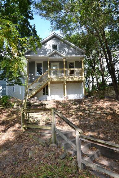 Main picture of 513 N Bluff St