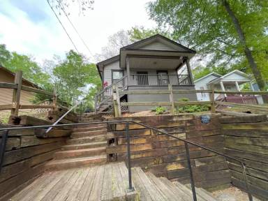Main picture of 950 Smith St SW