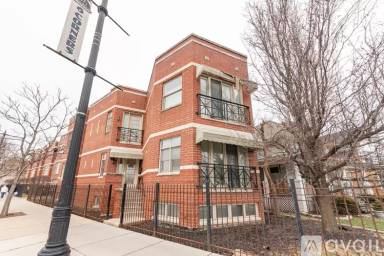 Main picture of 4145 N Milwaukee Ave