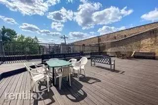 Main picture of Fullerton Lofts