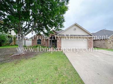 Main picture of 310 Centenial Ave