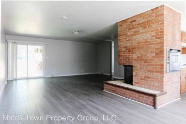 Main picture of 1209 W Riverside Ave