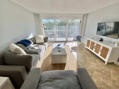 Main picture of 5 Bluebill Ave
