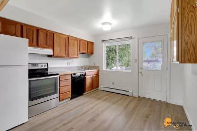 Main picture of 8023 Bearberry St