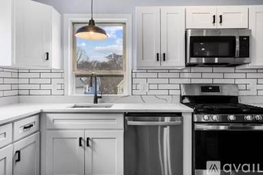 Main picture of 1A Puritan Ave