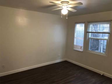Main picture of 2323 Smythe Ave