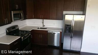 Main picture of 1637 Poplar St
