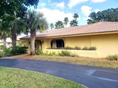 Main picture of 11033 NW 17th Pl