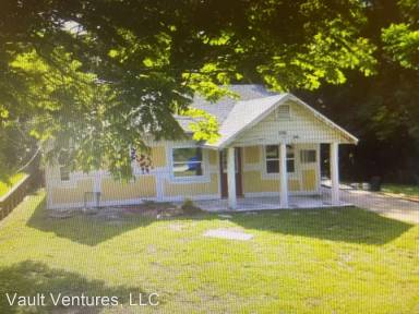 Main picture of 918 N Clark Ave
