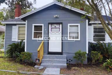 Main picture of 203 W 23rd St