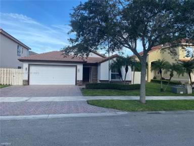 Main picture of 23654 SW 107th Ct
