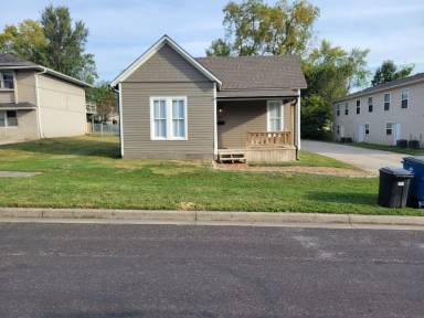 Main picture of 315 Jefferson St