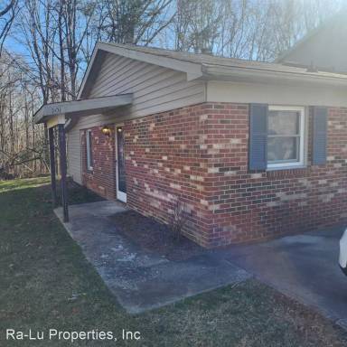 Main picture of 701 Timberline Dr