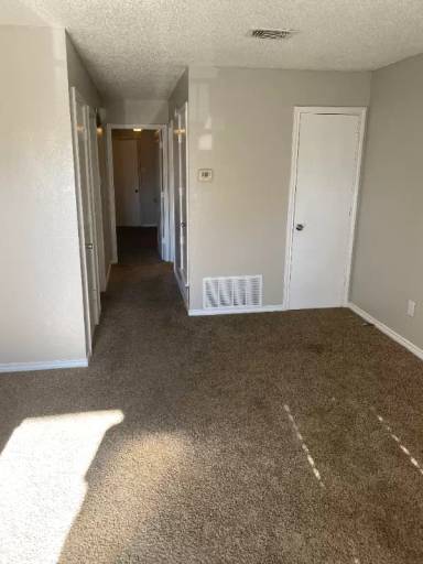 Main picture of 308 Kings Way