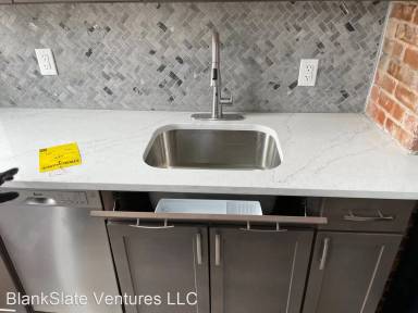 Main picture of 20 Saint Pauls Ave