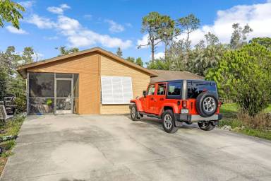 Main picture of 18543 Iris Rd