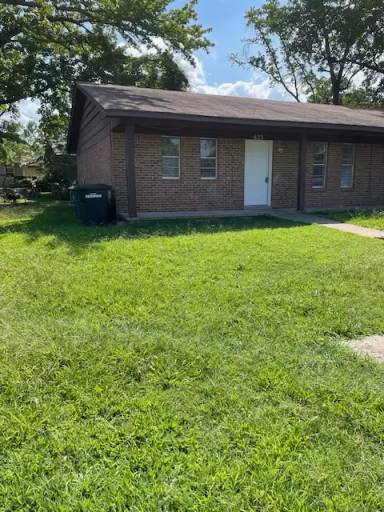 Main picture of 623 Newcastle Dr