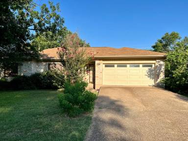 Main picture of 11403 Oak Knoll Dr